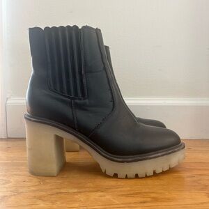 Oasis Society two toned ankle booties